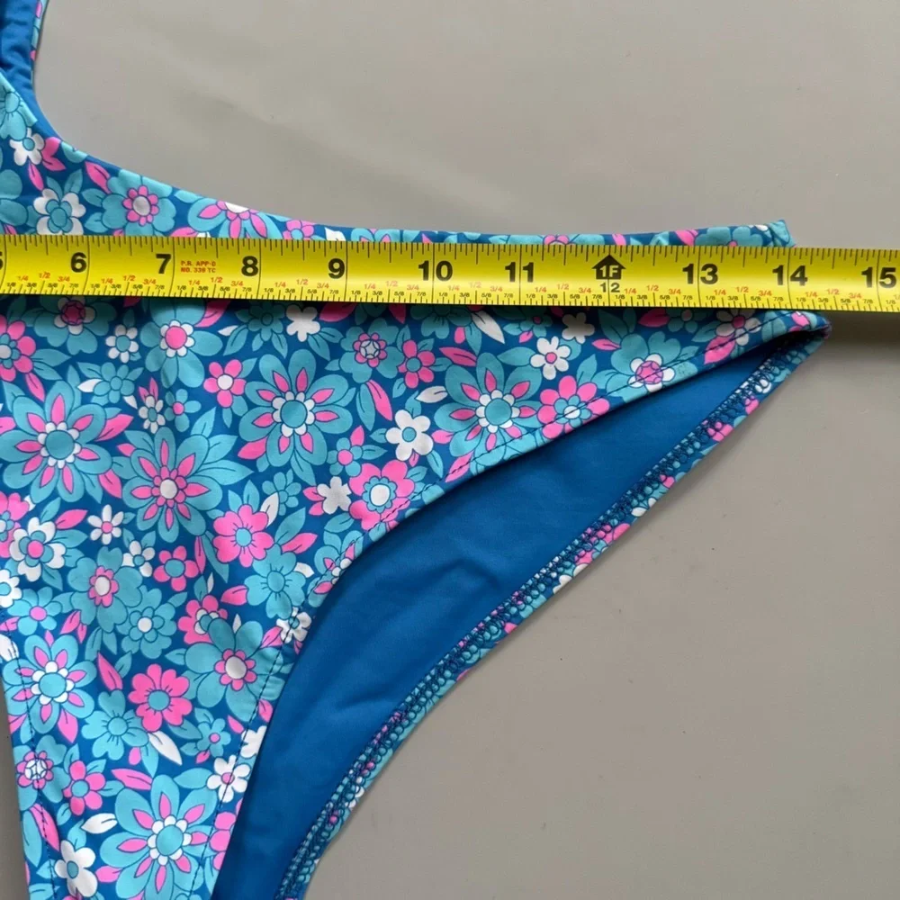 FRANKIES BIKINIS Cash One Piece Swimsuit Bikini Floral Blue Medium Cutout